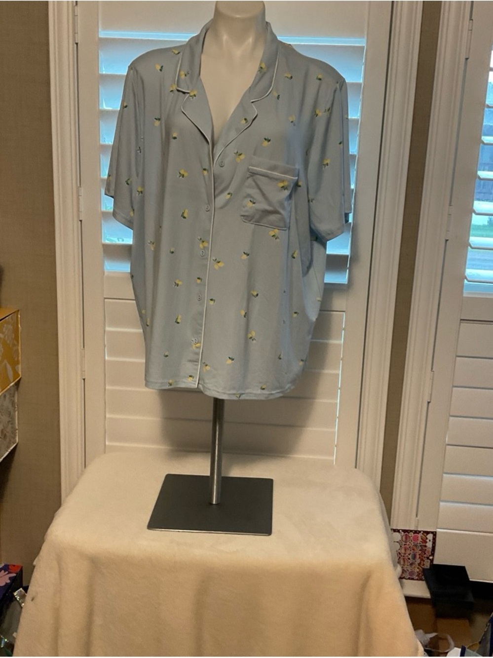 Cato Light Blue Short-Sleeve Pajama Top with Yellow Lemon Print